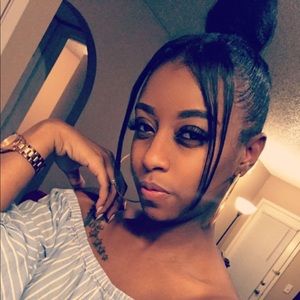 Meet your Posher, Destiny